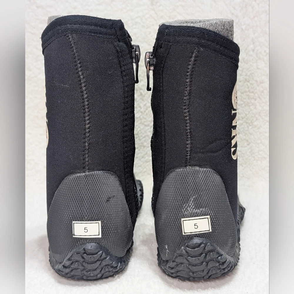 NRS Tread 3 Wetshoes River Boots Sz 5 Black neoprene Surf Wading Fishing Rafting